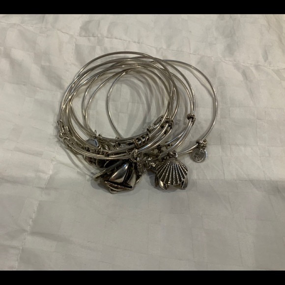 Bracelets - Picture 2 of 2